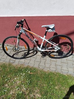 Dámské kolo Scott velikost rámu S - 10