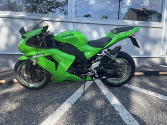 Kawasaki ZX10R Ninja 2007 - 10