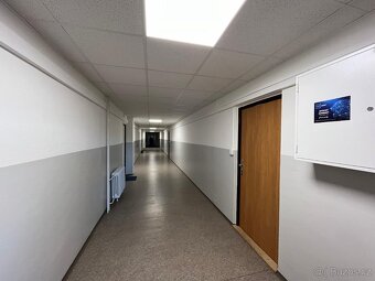 Pronájem bytu 1+kk s lodžií v Trutnově - 10