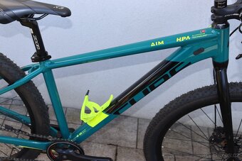 Juniorské kolo CUBE rám 16", kola 27,5" - 10