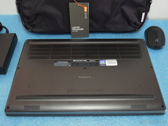 Dell Precision 7540 IPS 6.Jádro i7 1.5TB Quadro RTX3000 32GB - 10