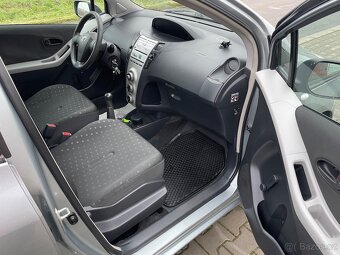 Toyota Yaris 1.0i benzin 51kw, koupeno CZ - 10
