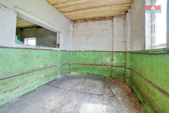Prodej zemědělského objektu v Křižovatce s pozemkem 10428 m2 - 10