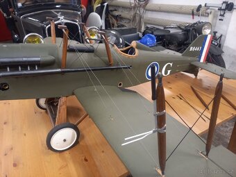 Obří model RC letadla dvouplošníku - 10