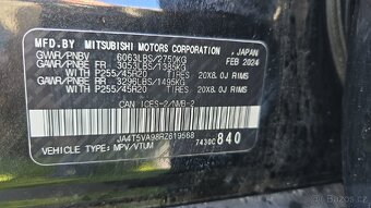 Nejnovejsi moddl Mitsubishi Outlander 2.4 Hybrid - 10