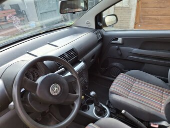 VW FOX - 10