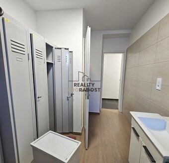 Pronájem kanceláře s vybavením - centrum Hodonín - 10