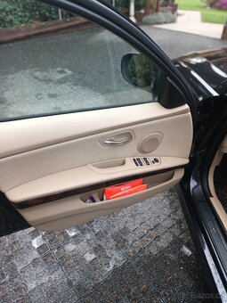 BMW E91 318 D LCI - 10
