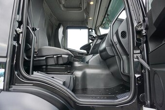 Iveco X WAY 480 8x4 - třístranný sklápěč - 10