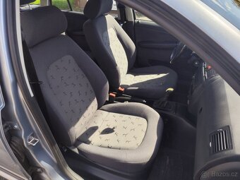 Škoda Fabia kombi 1.4i,50kw.R.V.11/2002.STK 2/2027 - 10
