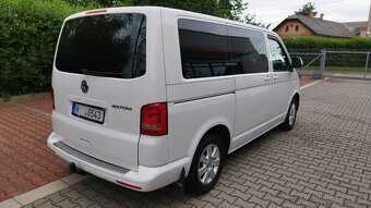 VW MULTIVAN T5.1 2.0TDI 103KW 2X ŠOUPAČKY R.V.2012 - 10