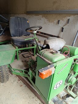 Traktůrek s motorem Trabant - 10