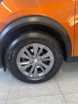 PEUGEOT 2008 1.2BA 96KW ALLURE ČR SERVISKA NAJ.POUZE 13500KM - 10