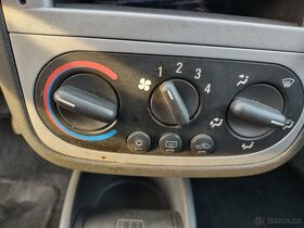 Opel Corsa 1,4i Twinport 66kW, r.v.2004, 166000 km - 10