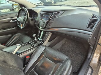 Hyundai i40,1.7CRDi,100KW,PLNÁ VÝBAVA,LED,WEBASTO,R.V.2014 - 10