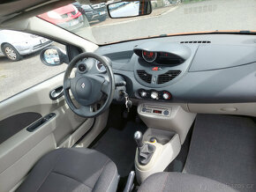 Renault Twingo 1.2i GT - 10