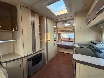 Karavan Hobby 575 VIP ( 2012 ) - 10