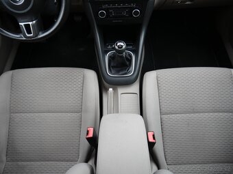 Volkswagen Golf 1.6TDi , 77 kW nafta, 2011 - 10