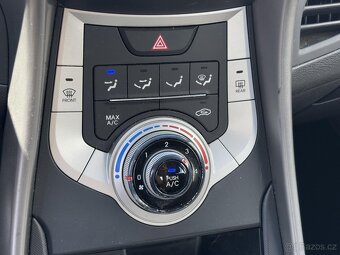 Hyundai Elantra 1.6 , 97 kW LPG + benzín, 2012 - 10