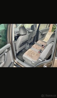 Volkswagen Touran 1T3 2.0TDI Highline - 10