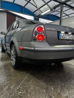 Volkswagen Passat B5.5 2.3 V5 - 10