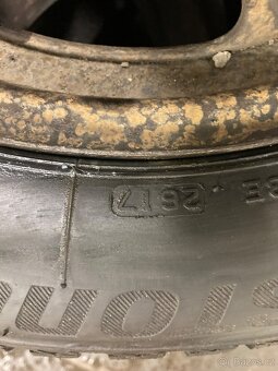 205/55/16 zimní na diskách ford - 10