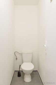 Pronájem komerčních prostor Zámrsk - 10