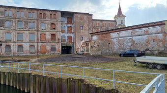 Pronájem skladovacích a výrobních prostor Heřmanice nad Labe - 10