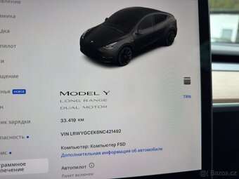 Tesla model Y - 10