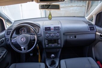 Volkswagen Touran 1.6 TDI 7 miestny - 10