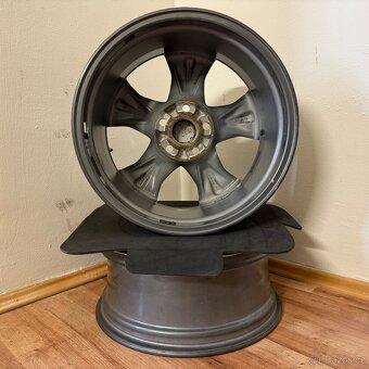 TOYOTA RAV-4 5x114,3 R17 ET39 7.0Jx17 60,1mm - 10
