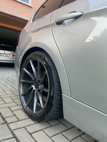BMW e91 330xd - 10