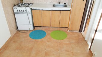 2+1 Kopřivnice, nezařízený, 14.000 Kč se vším. Volný 20.5. - 10