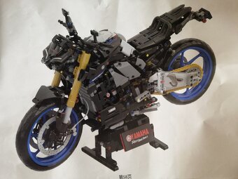 Stavebnice motocyklu Yamaha MT 10 - 10