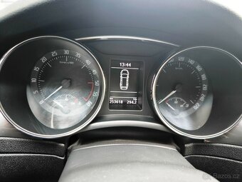Škoda Superb II 2.0TDi/103 4x4 Combi AMBITION - 10