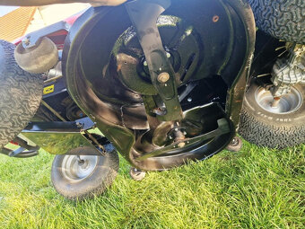 Zahradní traktor AGS SECO Briggs 18HP 2V 102cm - 10