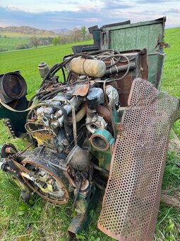 Motor z Harvestoru - 10