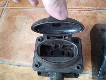 Bakelitová elektroinstalace - 10