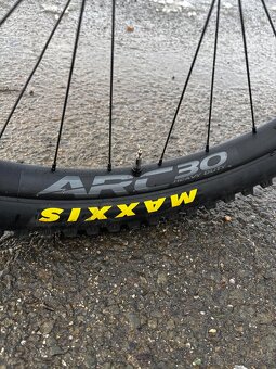 Commencal Supreme V5 - 10