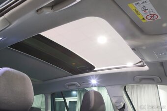 VW Golf 7 Variant 2.0 TDI 110kW DSG / Záruka 2-roky - 10