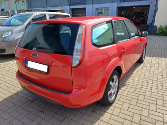 Ford Focus combi 1,6i 74kW - 10