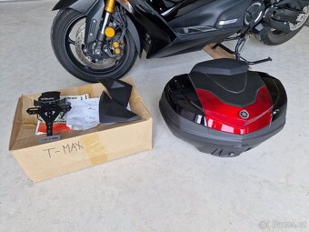 Skútr Yamaha T max 530 DX. - 10