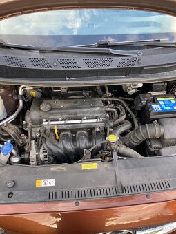 Hyundai iX 20 - 10