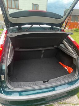 Ford Focus 1.6 benzín - 10