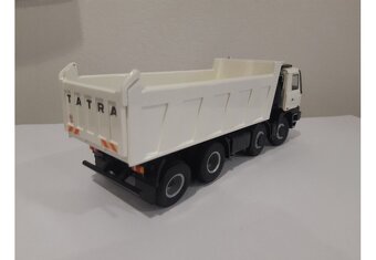 Model TATRA T815 TerrNo1 8x8 SKLÁPĚČ bílá Kaden 1/43 - 10