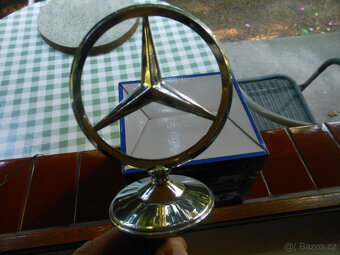 Mercedes - znak přední - 10