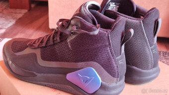 DAINESE 43 (9). - 10