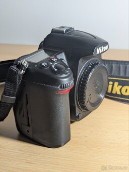 Zrcadlovka Nikon D7000, 2 objektivy a filtry brašna - 10