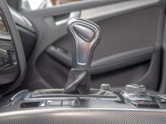 Audi A4 FL 3.0TDI mat NAVI - 10
