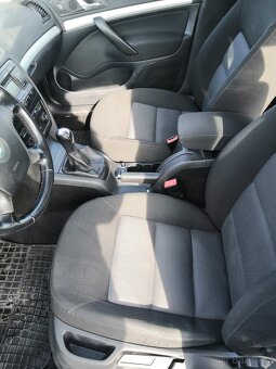Octavia 1.8 TSI digi klima - 10